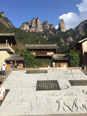 两门中间有2～3小时的路程,走走停停,看看,风光无限好_神仙居"的