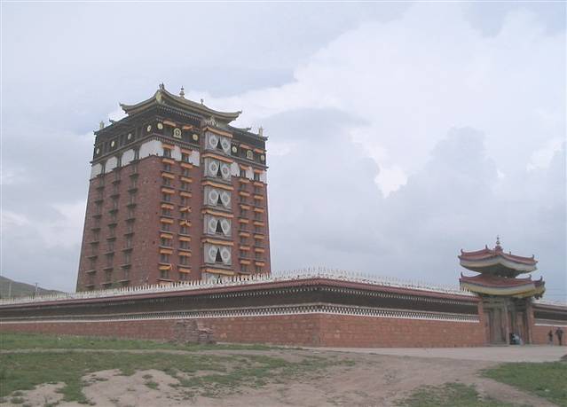 安多合作寺院米拉日巴佛阁