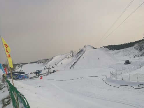 九城宫国际滑雪场