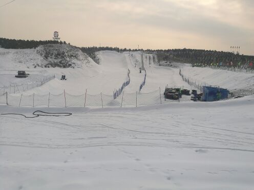 九城宫国际滑雪场