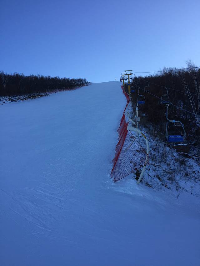 金龙山滑雪场