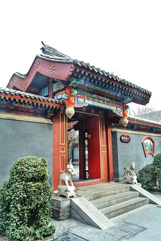 但是因为是为了拍戏才建的房子,所以并不是古迹,如果