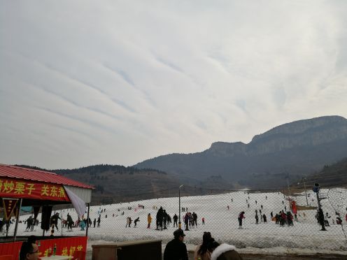 卧虎山滑雪场