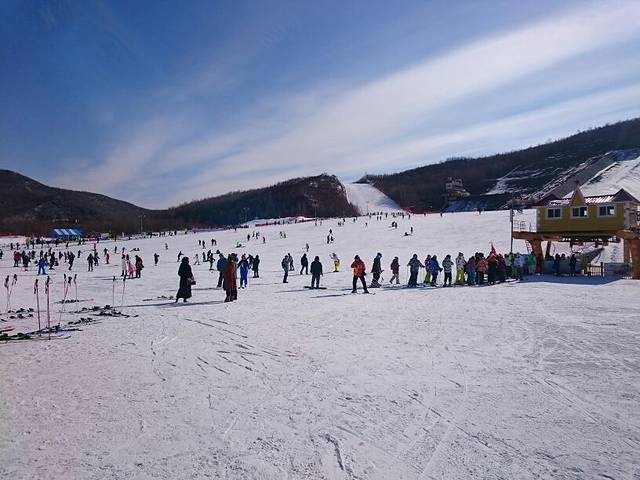 金龙山滑雪场