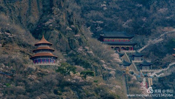 龙峰山风景区-龙峰古刹