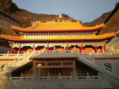 辽阳龙峰山风景区-龙峰古刹旅游景点图片