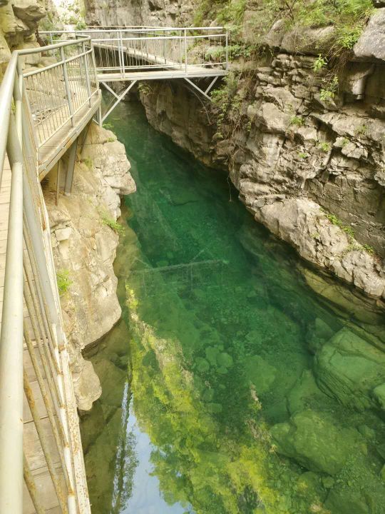 神龙湾生态民俗度假村