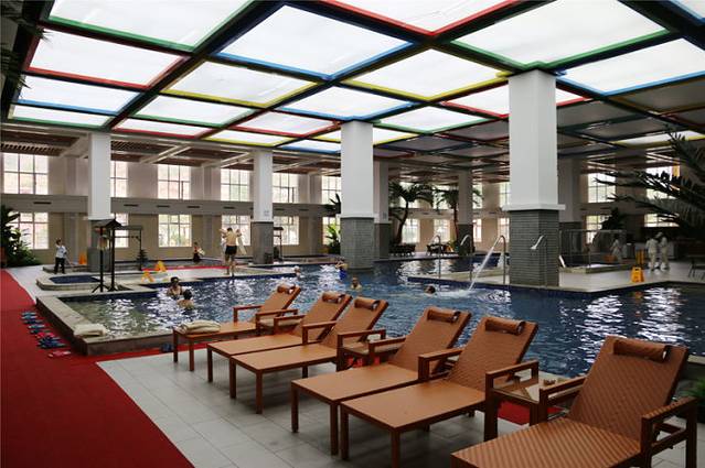 梁家寨大汖霖多温泉度假村