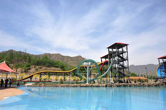 梁家寨大汖霖多温泉度假村