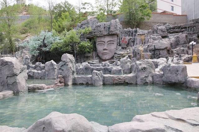 梁家寨大汖霖多温泉度假村