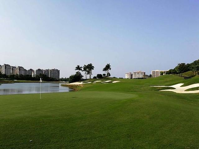 美浪湾高尔夫球会