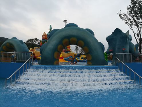 欢乐龙湾温泉水乐园