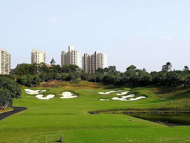 美浪湾高尔夫球会