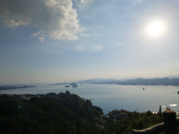 千岛湖伯爵号豪华游轮