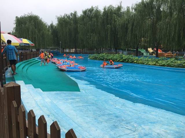 狼牙山龙门湖沙滩欢乐世界