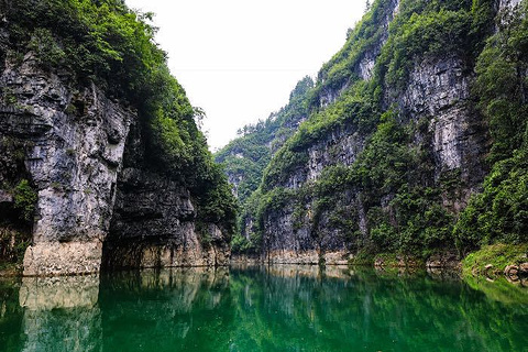 在绥阳清溪峡景区露营