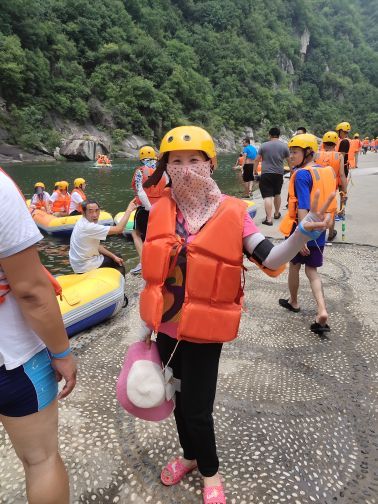 宝天曼峡谷漂流