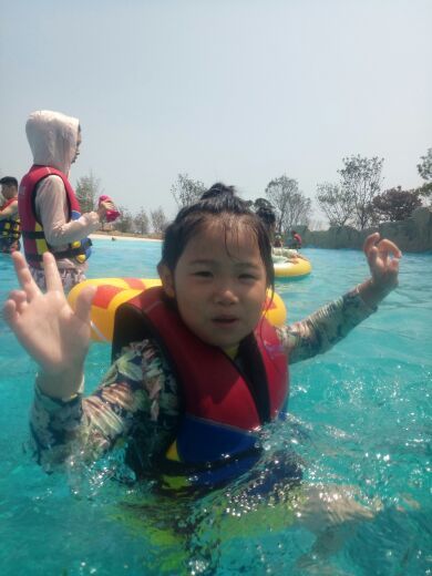 欢乐龙湾温泉水乐园