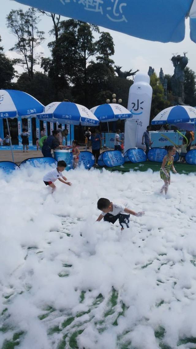 南湖梦幻岛嬉水乐园