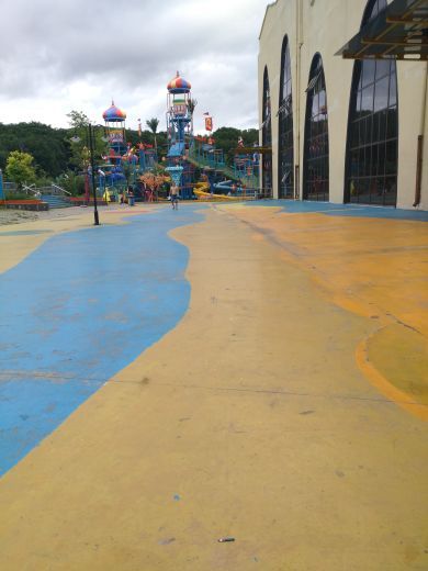 森林童话欢乐谷