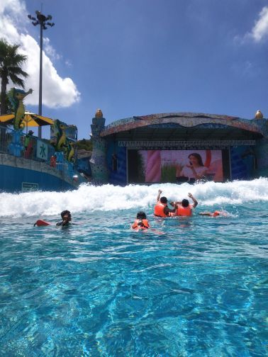 嬉戏海水上乐园