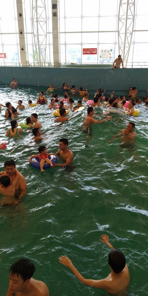 尧龙湾温泉水上乐园
