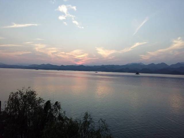 千岛湖进贤湾休闲观光豪华游艇