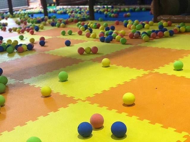 蒙特利亲子乐园