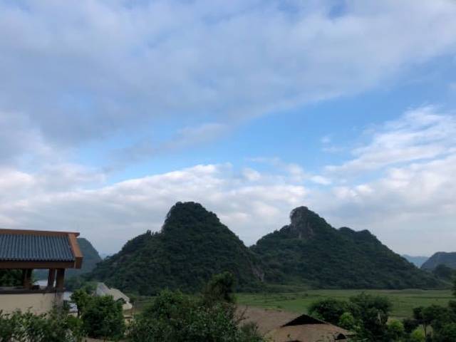 英德宝晶宫天鹅湖温泉