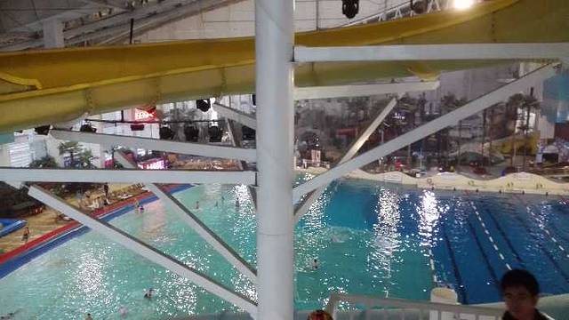 水空间戏水乐园