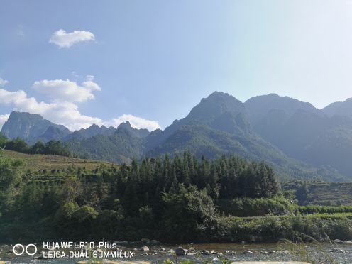 金秀圣堂湖景区