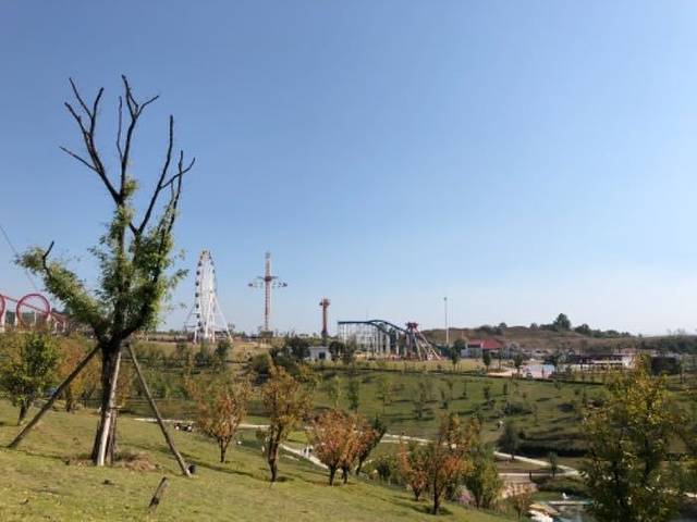 子胥湖·欢乐嘉年华主题乐园