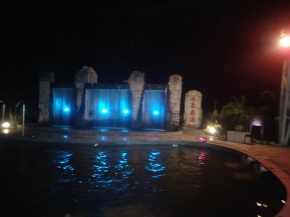 龙翔谷养生温矿泉