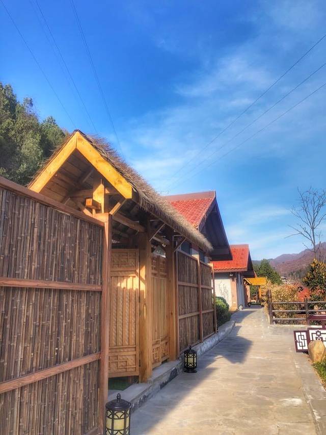 汤河裸浴温泉度假区