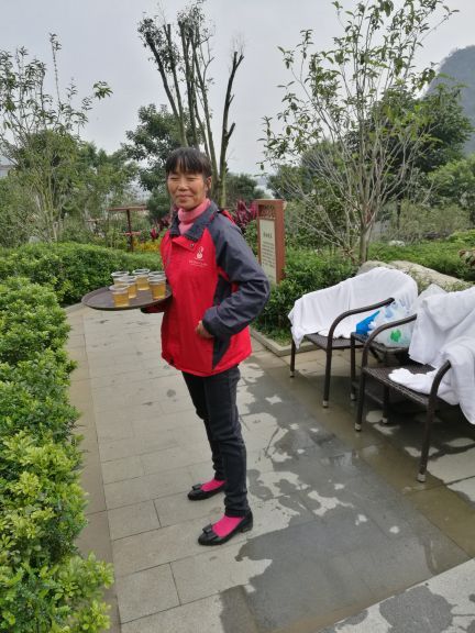 英德宝晶宫天鹅湖温泉