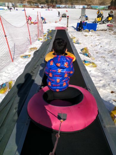 青岛融创藏马山滑雪场