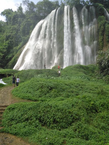 靖西三叠岭瀑布