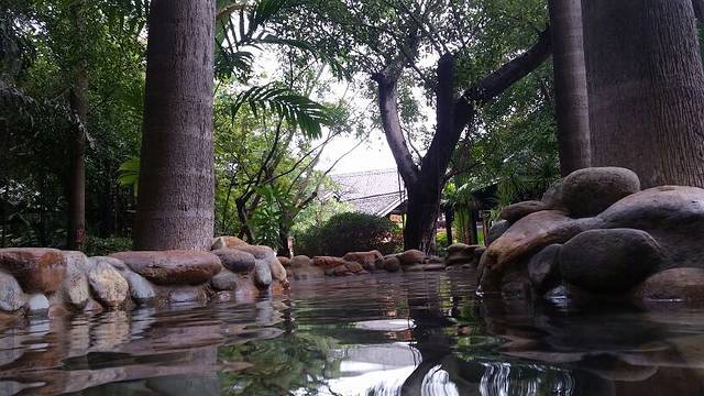 九曲湾温泉度假村