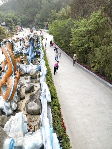 龙门水都鲤鱼湾温泉