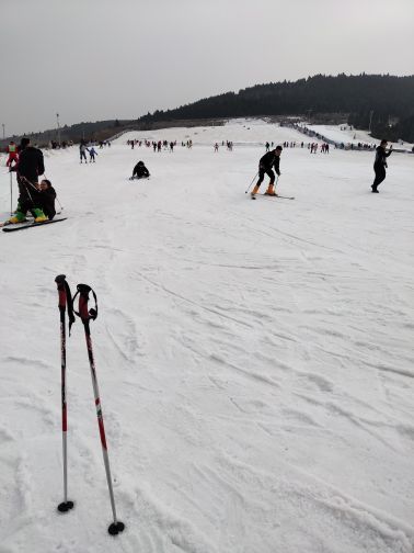 蟠龙山滑雪场