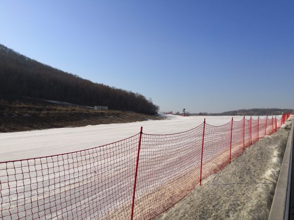 莲花山滑雪场
