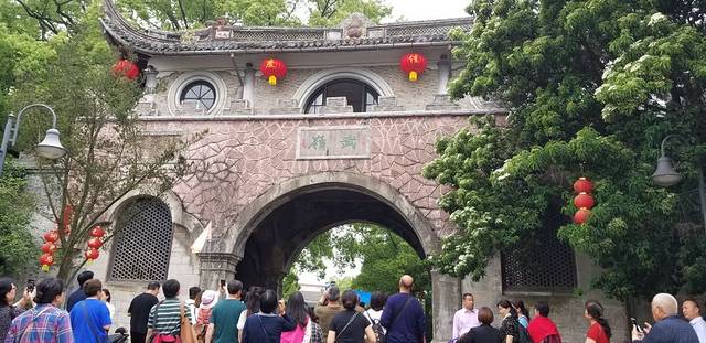 黄古林草编织博物馆