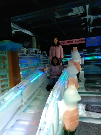 雪飘飘冰雪世界