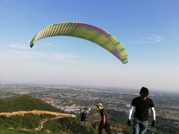 花山滑翔伞基地