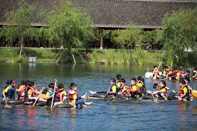 鲸鱼沟竹海风景区