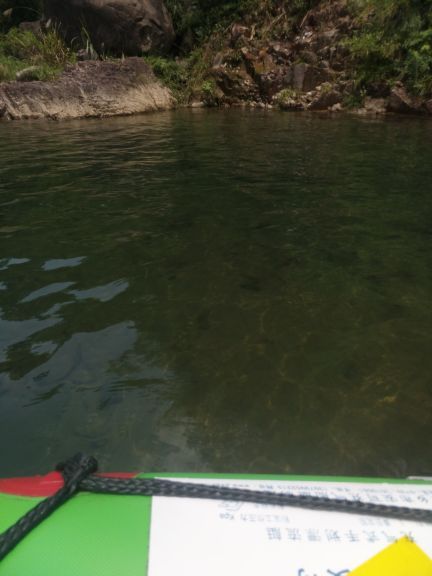 安吉深溪峡谷漂流