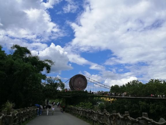 荔波冰雪水世界主题乐园