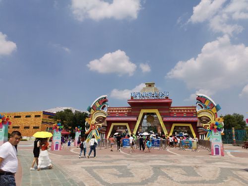 天津玛雅海滩水公园