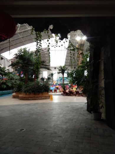 汤河假日水上乐园