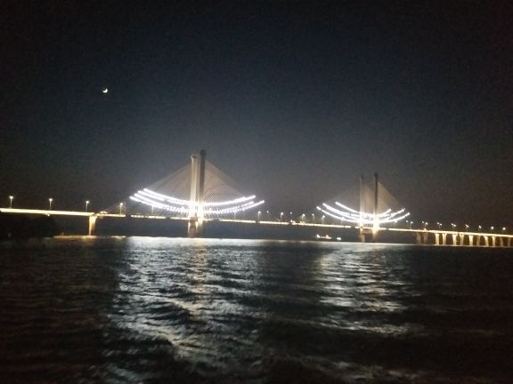 新神韵汉江游轮